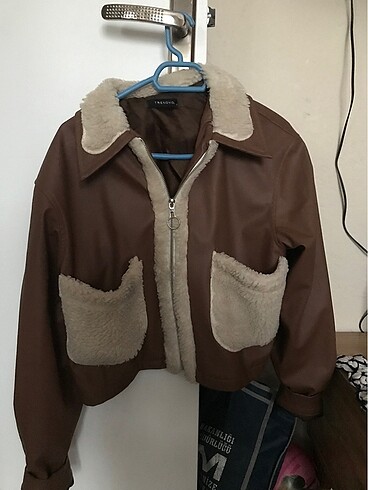 Peluşlu deri crop ceket
