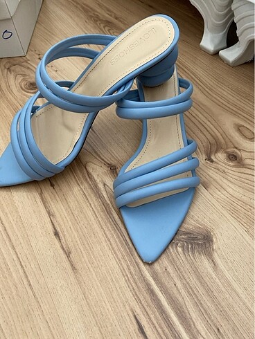 inci ILOVESHOES