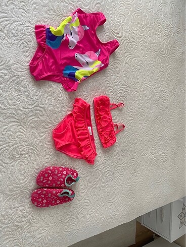 Bir mayo bir bikini