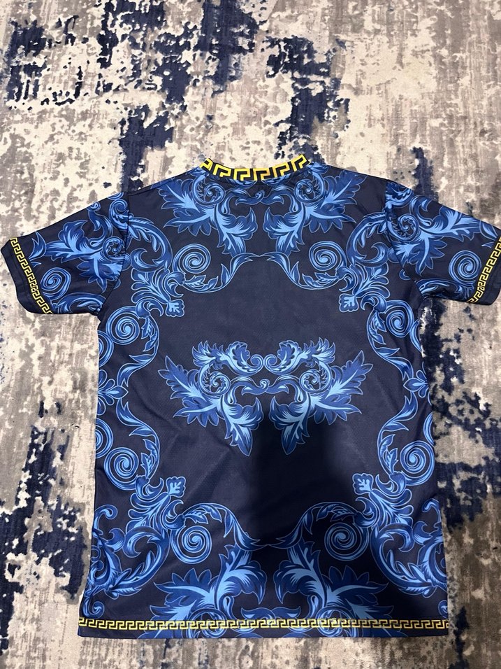 Versace  italy Forma - Görsel 2