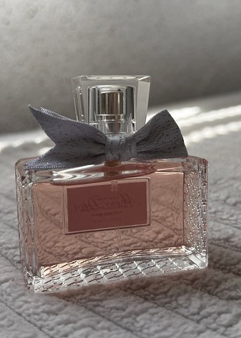  Beden Renk Miss Dior Kadın Parfümü