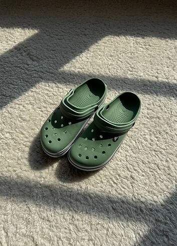 40 Beden yeşil Renk Crocs Crocband