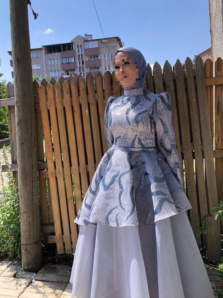 Uzun Gri Desenli Yüksek Yakalı Kadın Elbise - Görsel 3