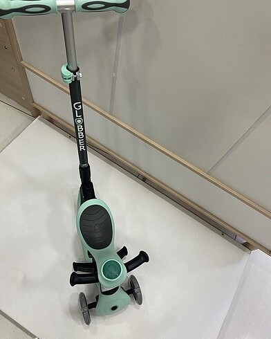  Beden Globber scooter