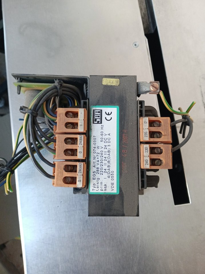 Elektrik Trafosu ve voltaj regülatörü - Görsel 2