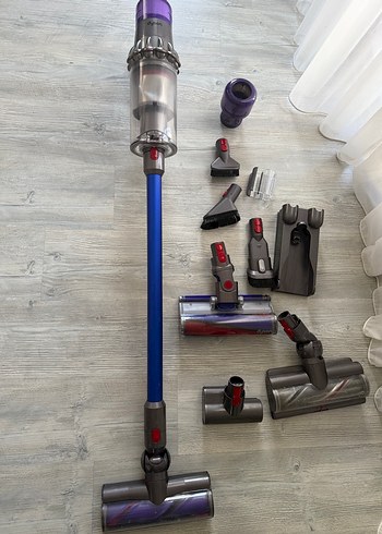 Dyson V11 absolute extra