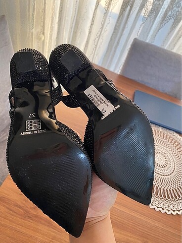 37 Beden siyah Renk Hotiç stiletto topuklu ayakkabı