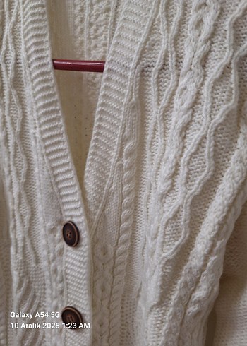 Kadın Beyaz Örgü Hırka, Uzun Kollu, Rahat Kesim - Görsel 4