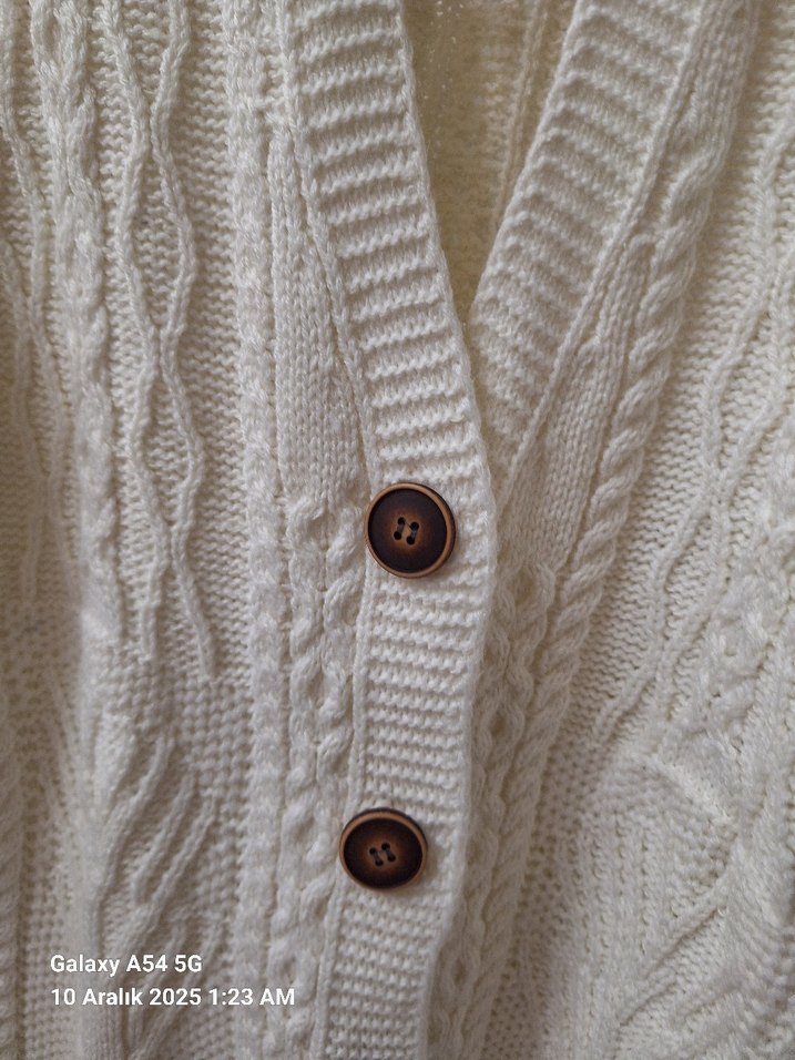 Kadın Beyaz Örgü Hırka, Uzun Kollu, Rahat Kesim - Görsel 2