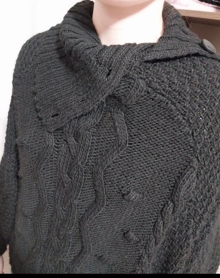 LCW  marka ,örgü görünümlü, kadın ,kız çocuk panço - Görsel 2