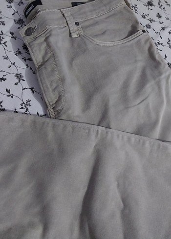 MAVİ marka toprak rengi , rahat kesim erkek jeans pantolon