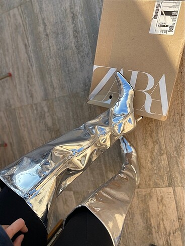 38 Beden çeşitli Renk Zara çizme
