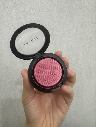  Beden Mac extra dimension allık