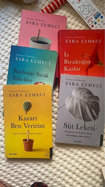 esra ezmeci 5 kitap