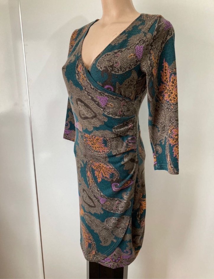 Bohem Kruvaze Yaka Şal Desenli Kışlık Elbise - Görsel 2