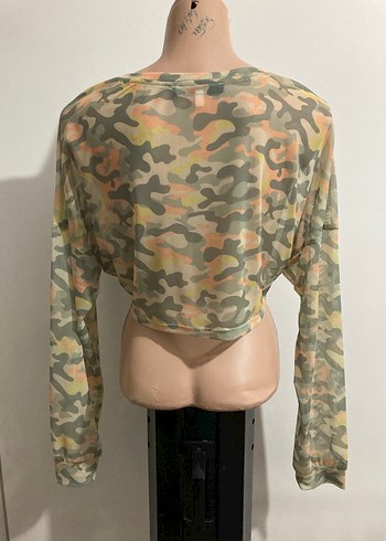 Kadın Kamuflaj Desenli Uzun Kollu Crop Top - Görsel 6