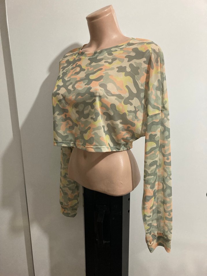 Kadın Kamuflaj Desenli Uzun Kollu Crop Top - Görsel 4