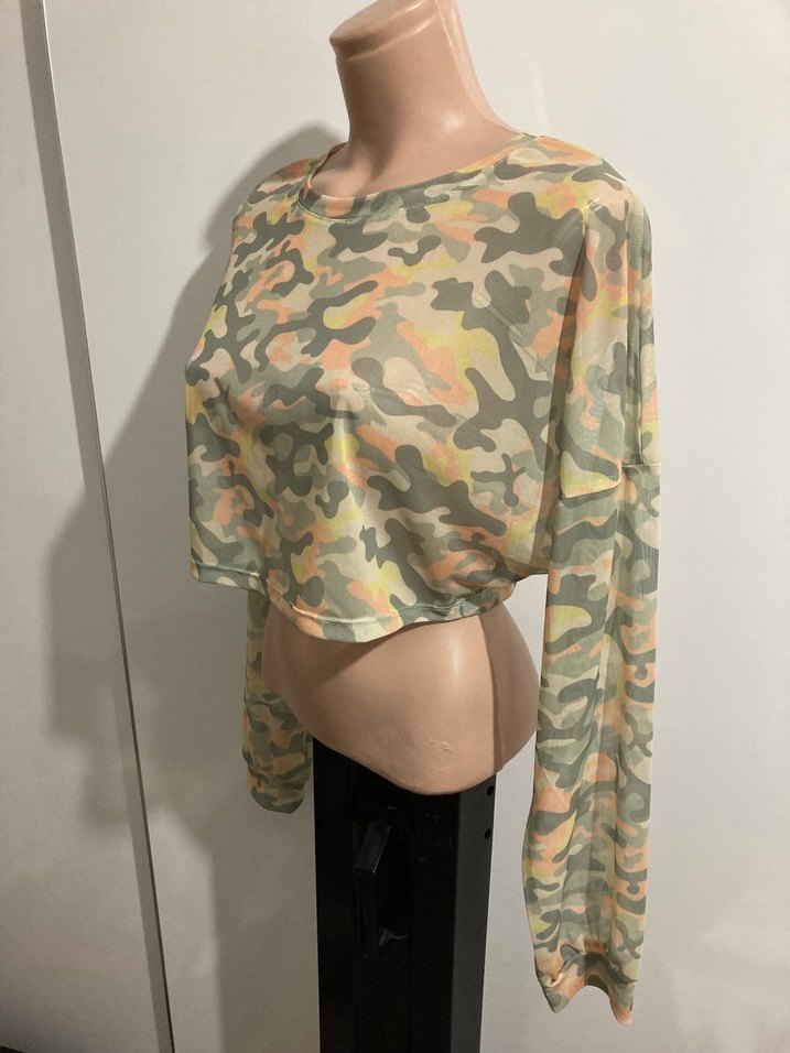 Kadın Kamuflaj Desenli Uzun Kollu Crop Top - Görsel 5