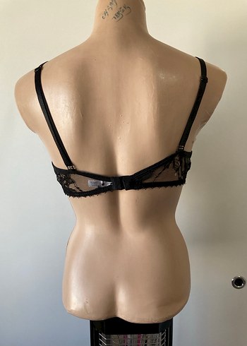 Siyah Gotik Tasarımlı Sütyen - Görsel 3