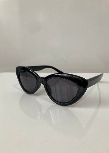 Siyah retro model kadın güneş gözlüğü - Görsel 6