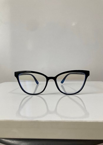 Mavi Işık Korumalı Siyah Çerçeveli Gözlük - Görsel 5