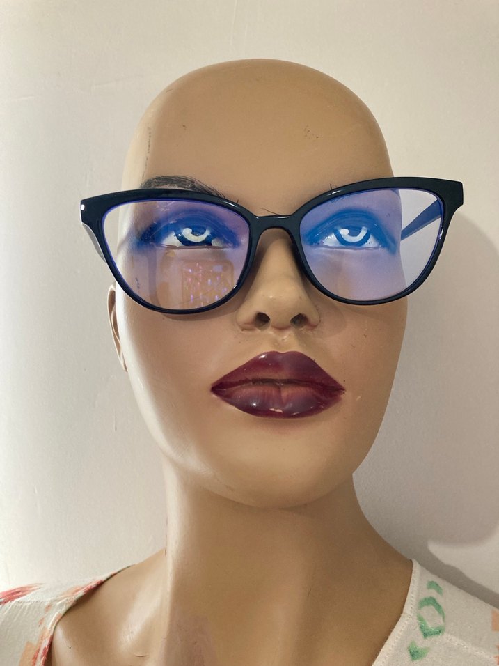 Mavi Işık Korumalı Siyah Çerçeveli Gözlük - Görsel 3