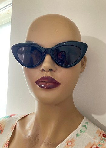 Klasik Siyah Goth Kadın Güneş Gözlüğü - Görsel 14