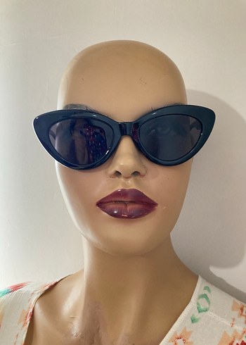 Klasik Siyah Goth Kadın Güneş Gözlüğü - Görsel 13