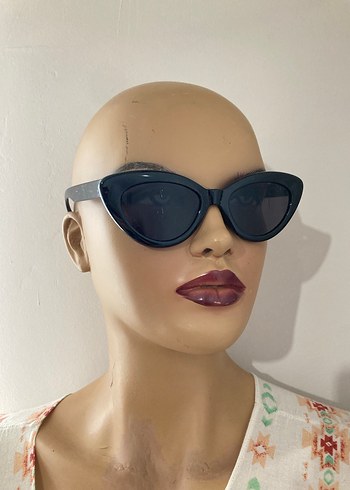 Klasik Siyah Goth Kadın Güneş Gözlüğü - Görsel 12