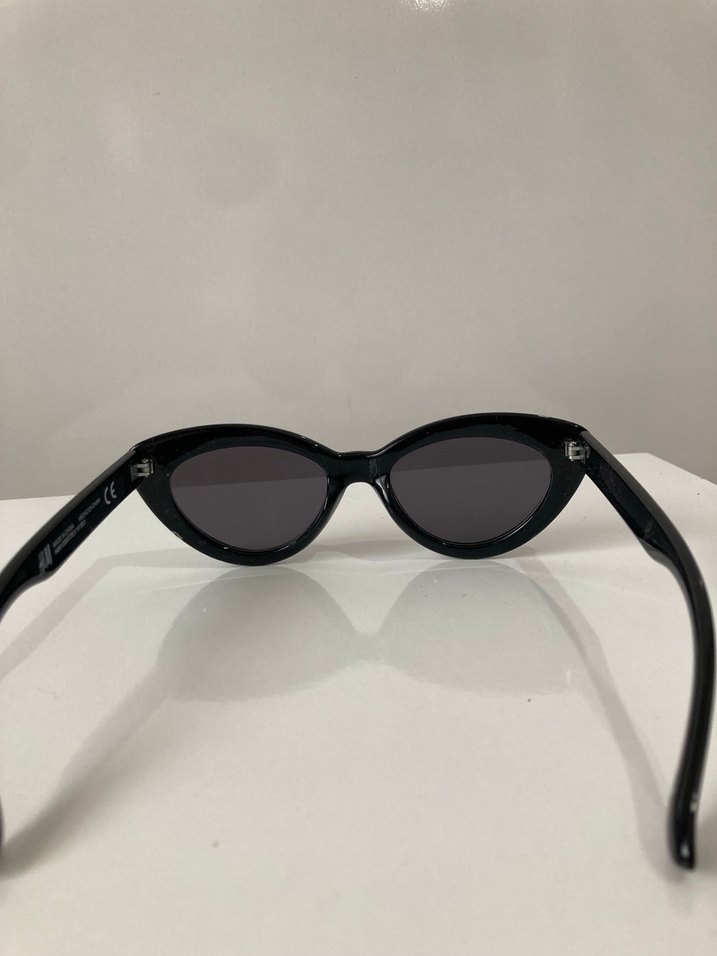 Klasik Siyah Goth Kadın Güneş Gözlüğü - Görsel 5