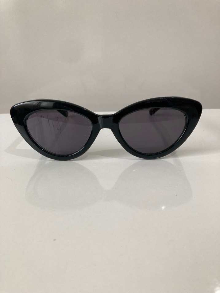 Klasik Siyah Goth Kadın Güneş Gözlüğü - Görsel 2