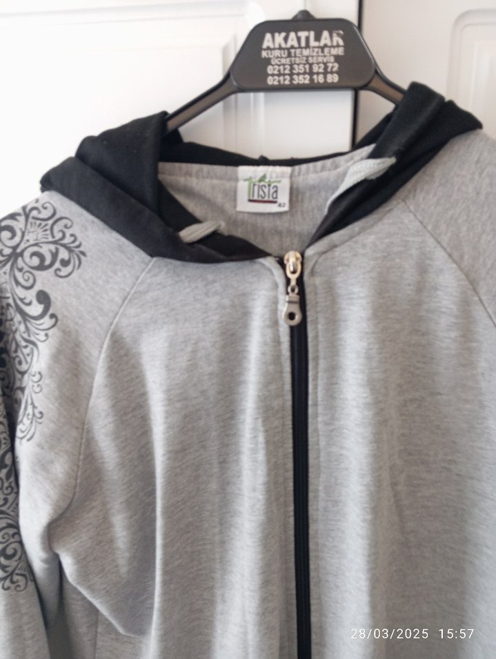 Gri Uzun Kollu Nakışlı Kadın Uzun Boy kapüşonlu kap - Görsel 2