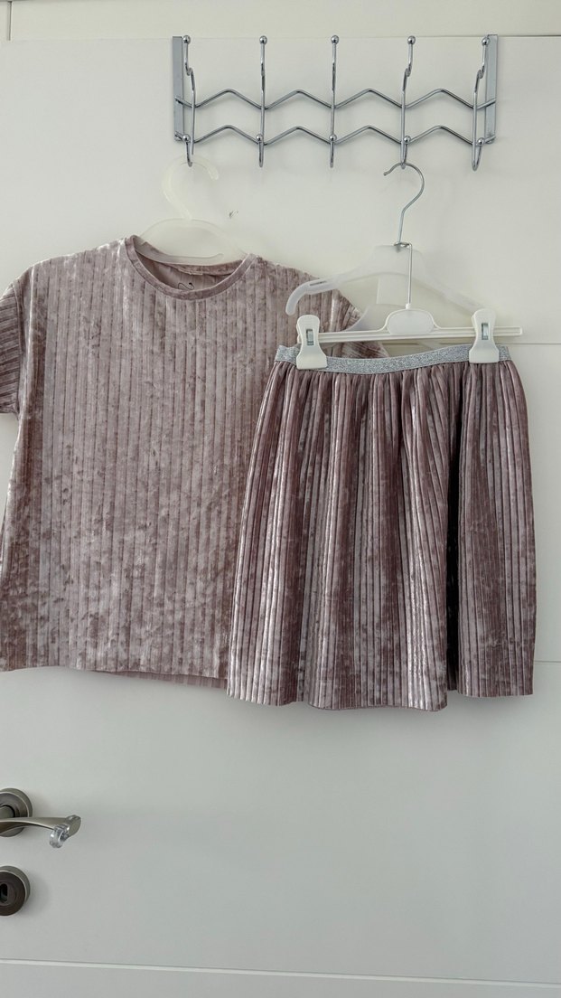 Kız Çocuk Pliseli Kısa Kollu Pudra Pembe Kadife  Bluz - Görsel 5