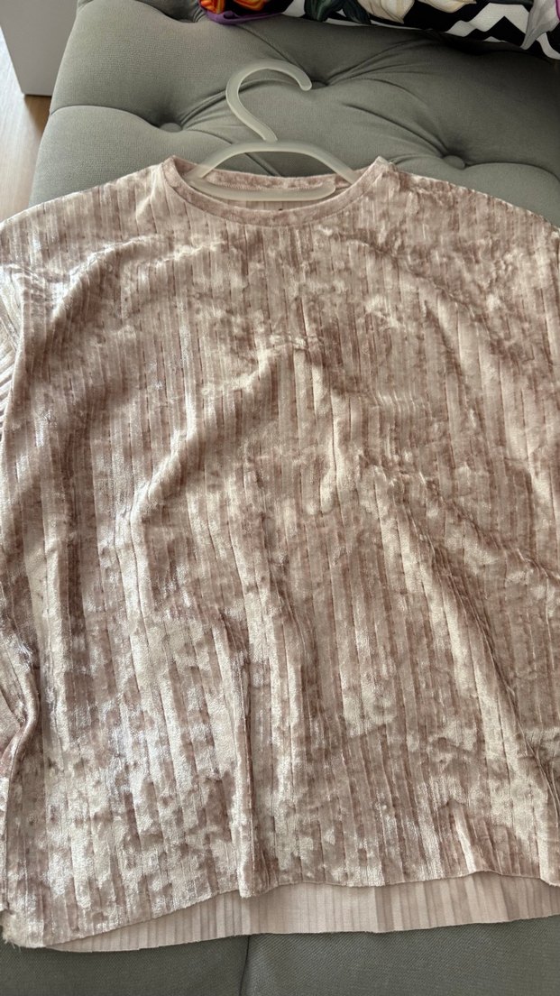 Kız Çocuk Pliseli Kısa Kollu Pudra Pembe Kadife  Bluz - Görsel 3