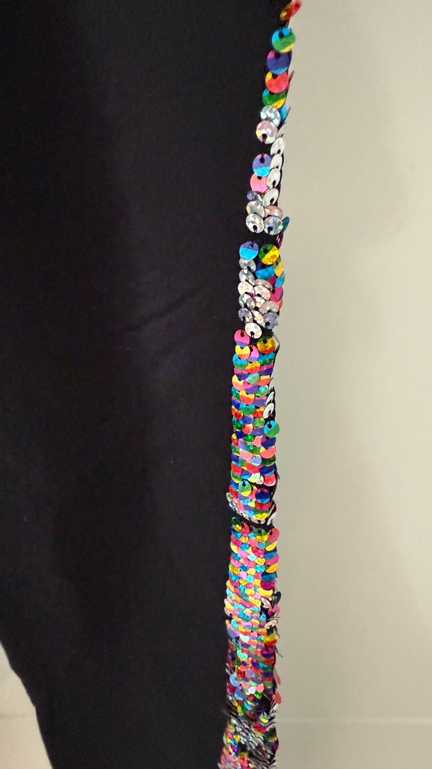 Kız Çocuk Siyah Kenarları Parlak Payetli Tayt - Görsel 4