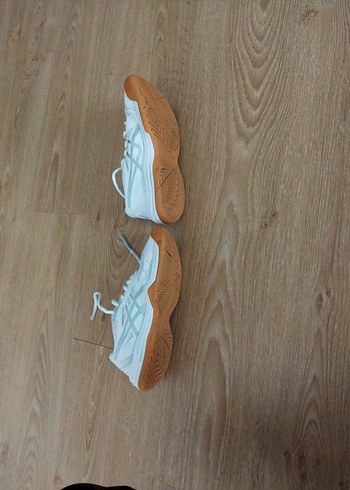 38 Beden beyaz Renk Asics ayakkabı