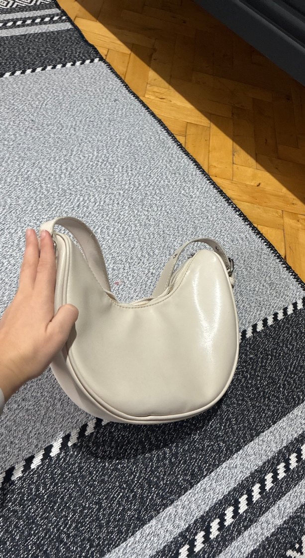 Minimalist Beyaz Deri Kadın Omuz Çantası - Görsel 3