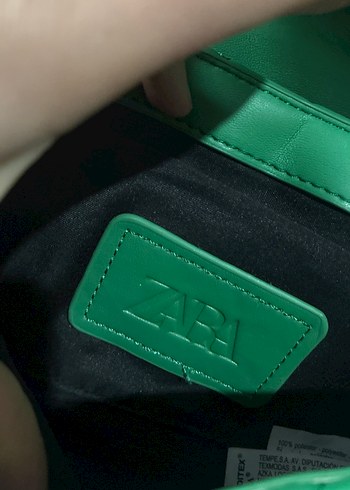 Zincir Detaylı Yeşil Deri Kadın Çanta - Görsel 4