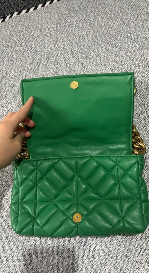 Zincir Detaylı Yeşil Deri Kadın Çanta - Görsel 3