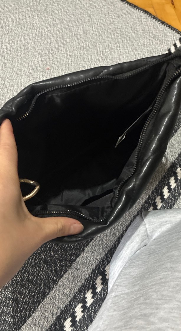 Zincir Detaylı Siyah Deri Kadın Çanta - Görsel 3