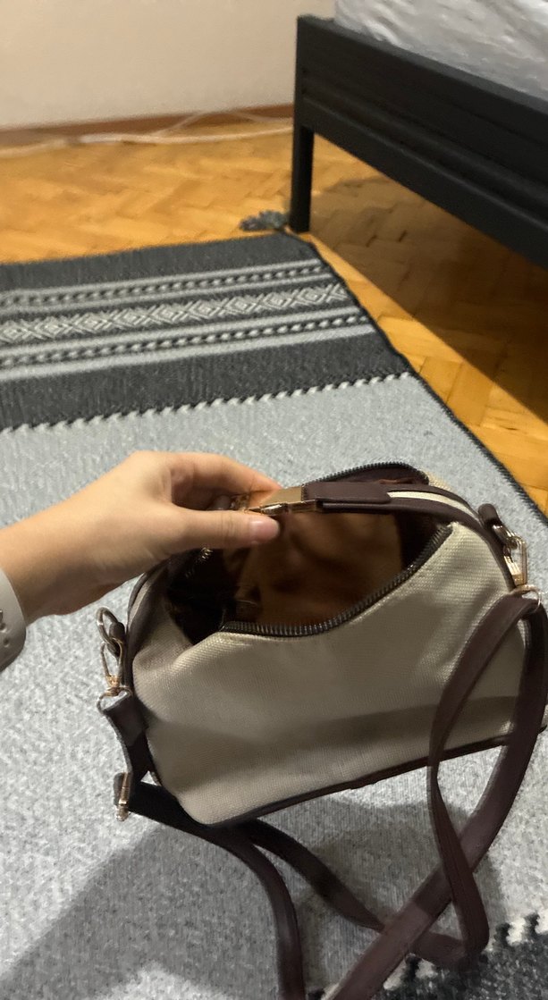 Kahverengi Fermuarlı Kadın Çanta - Görsel 2