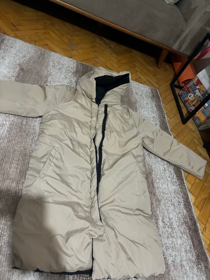 Siyah Kapüşonlu Uzun Kışlık Kadın Mont - Görsel 3