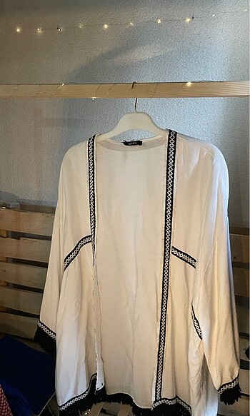 Beyaz kimono