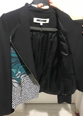 Desenli Siyah Kadın Ceket - Görsel 3