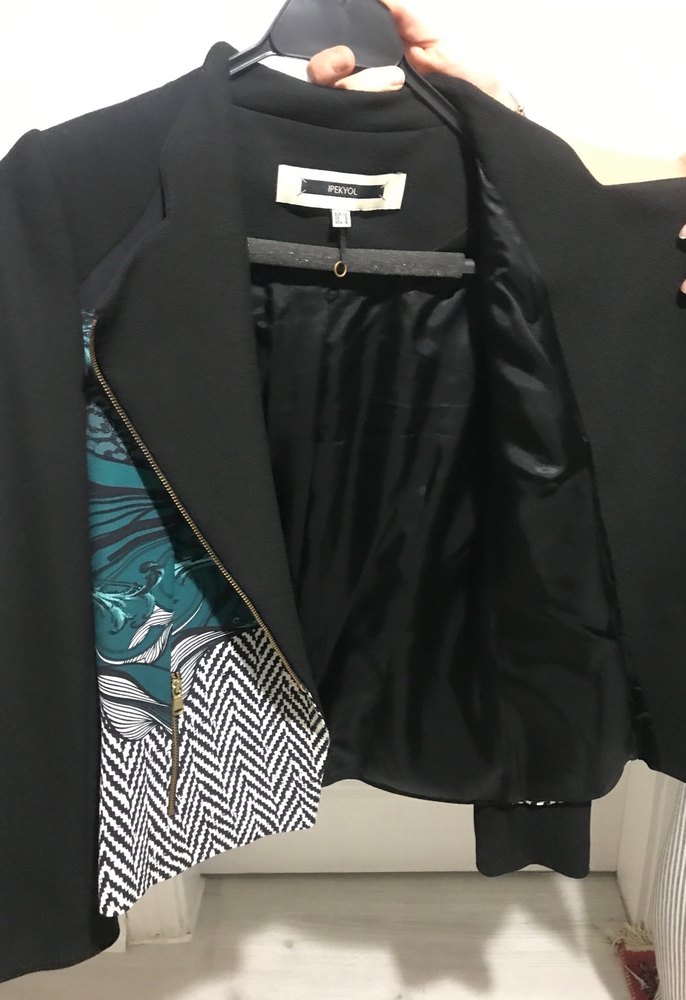 Desenli Siyah Kadın Ceket - Görsel 3