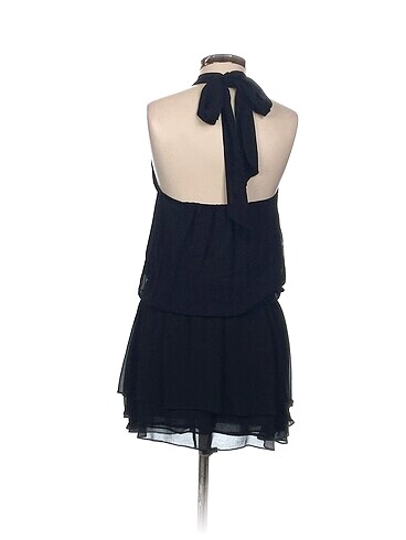 xs Beden Zara Kısa Elbise %70 İndirimli.
