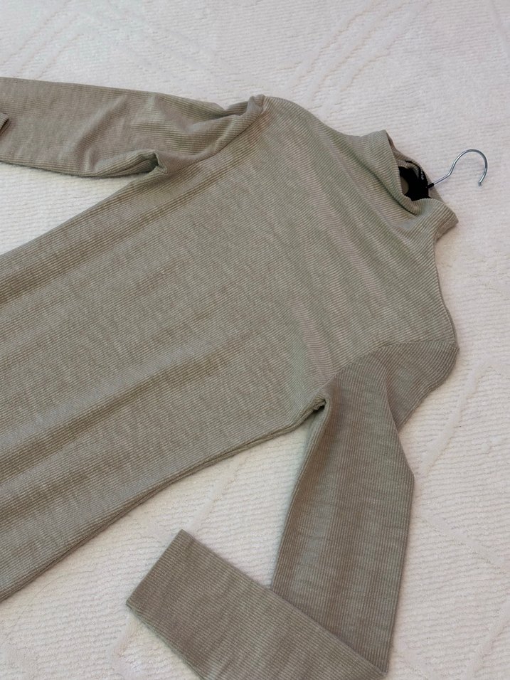 Bej Yüksek Yakalı Uzun Kollu Triko Elbise - Görsel 2