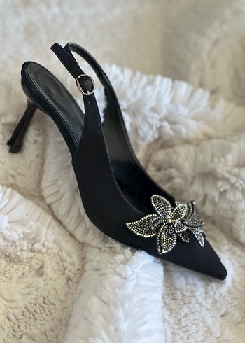 Payetli Siyah Çiçekli Yüksek Topuklu Kadın Ayakkabı - Görsel 4