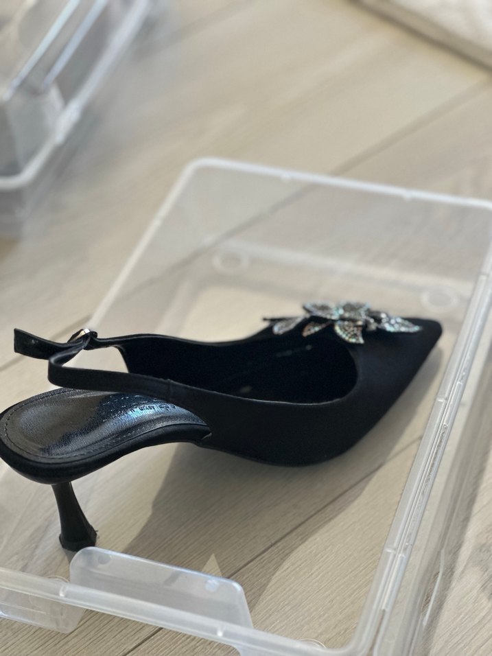 Payetli Siyah Çiçekli Yüksek Topuklu Kadın Ayakkabı - Görsel 3