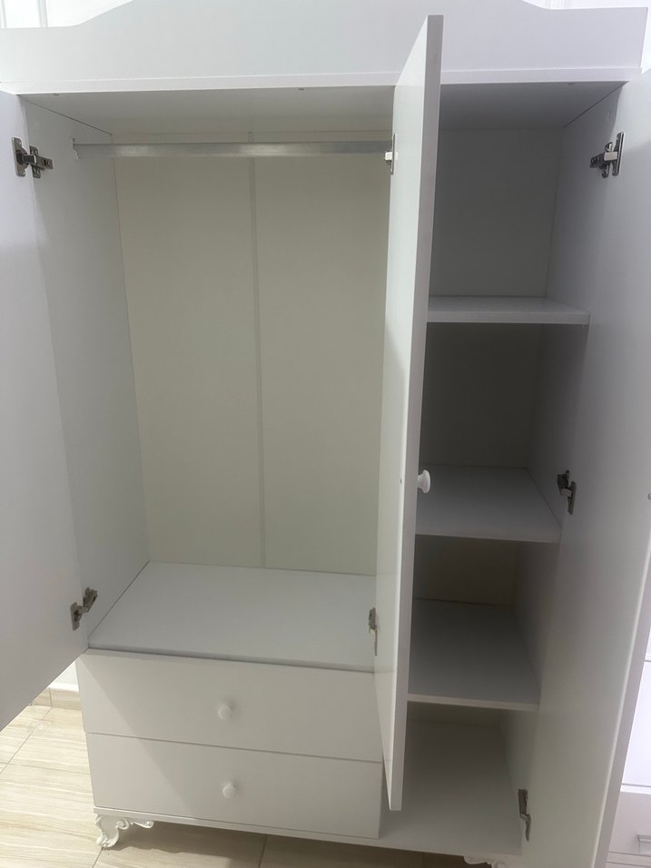Beyaz Çok Bölmeli Bebek Dolabı - Görsel 3